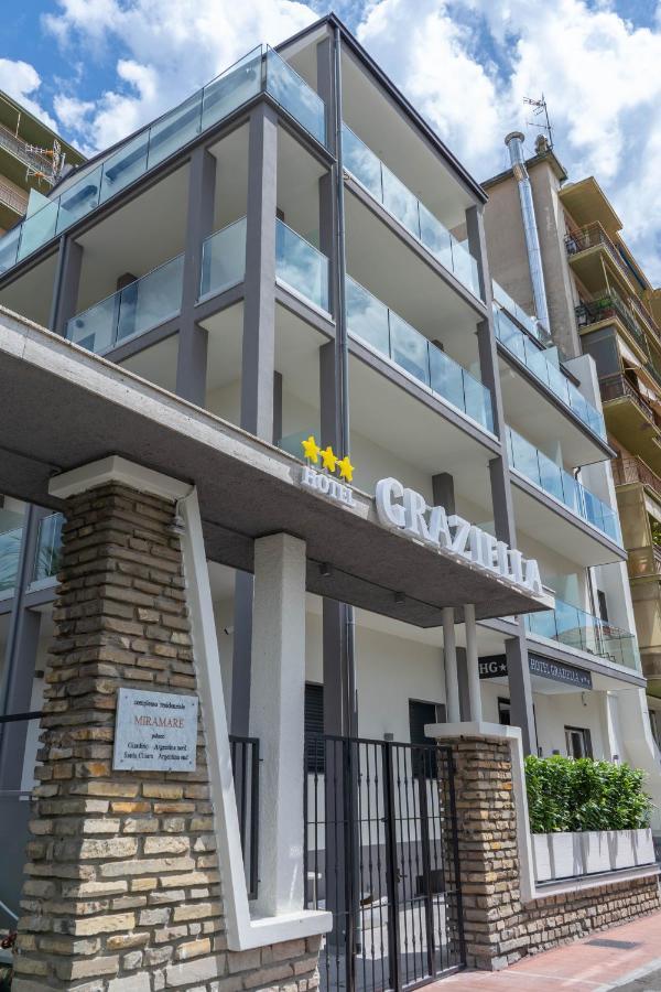 Hotel Graziella Arma di Taggia Εξωτερικό φωτογραφία